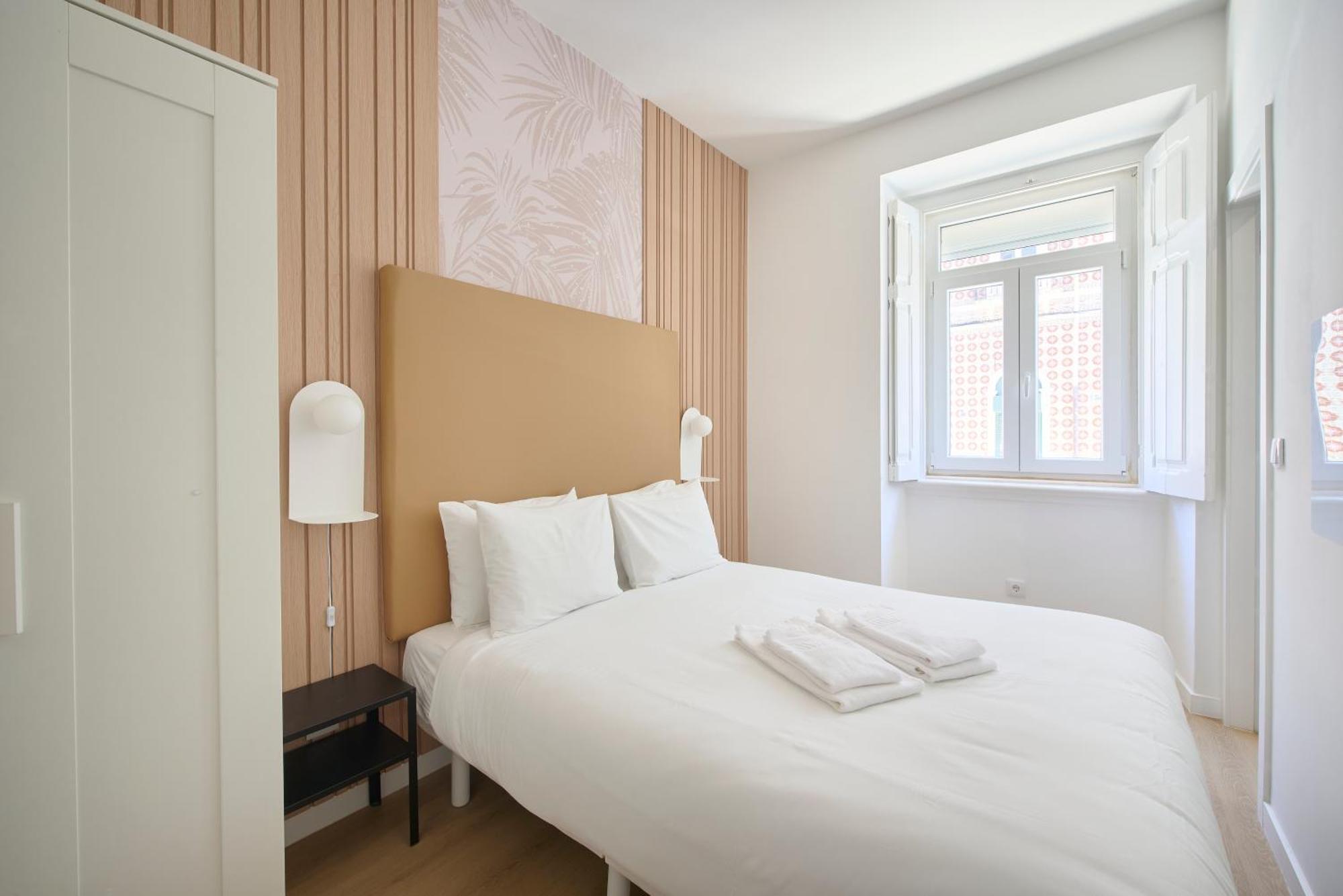 Brand New Anjos Hostel