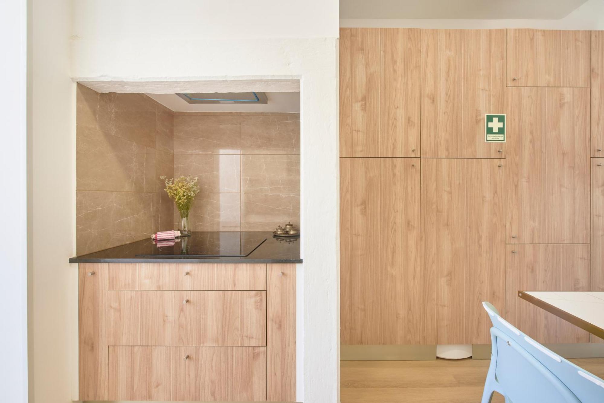Brand New Anjos Hostel
