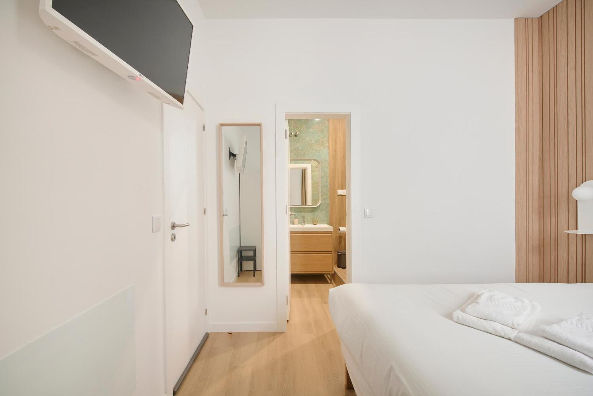 Brand New Anjos Hostel