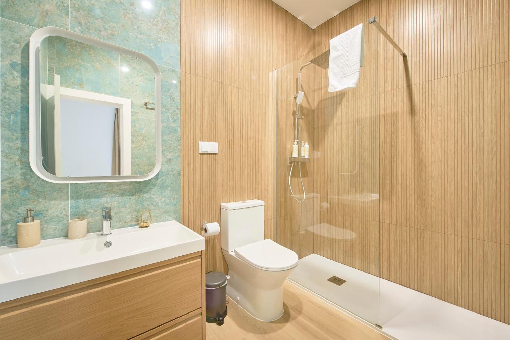 Brand New Anjos Hostel